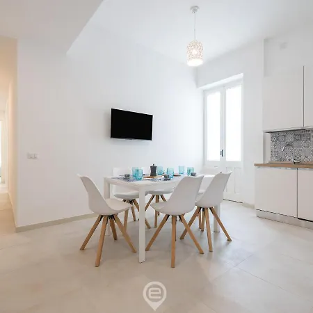 Tigellius - Central Comfort Apartment